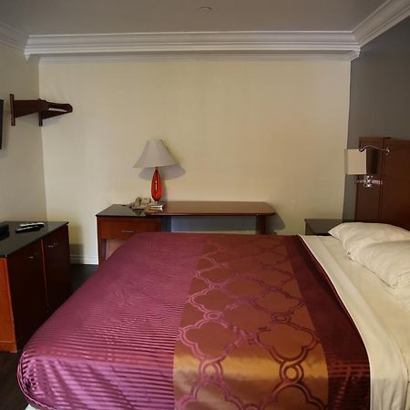 Chateau Inn & Suites 다우니 외부 사진