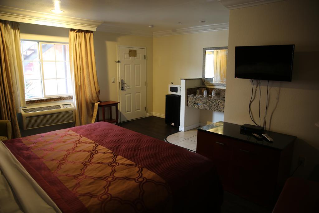 Chateau Inn & Suites 다우니 외부 사진