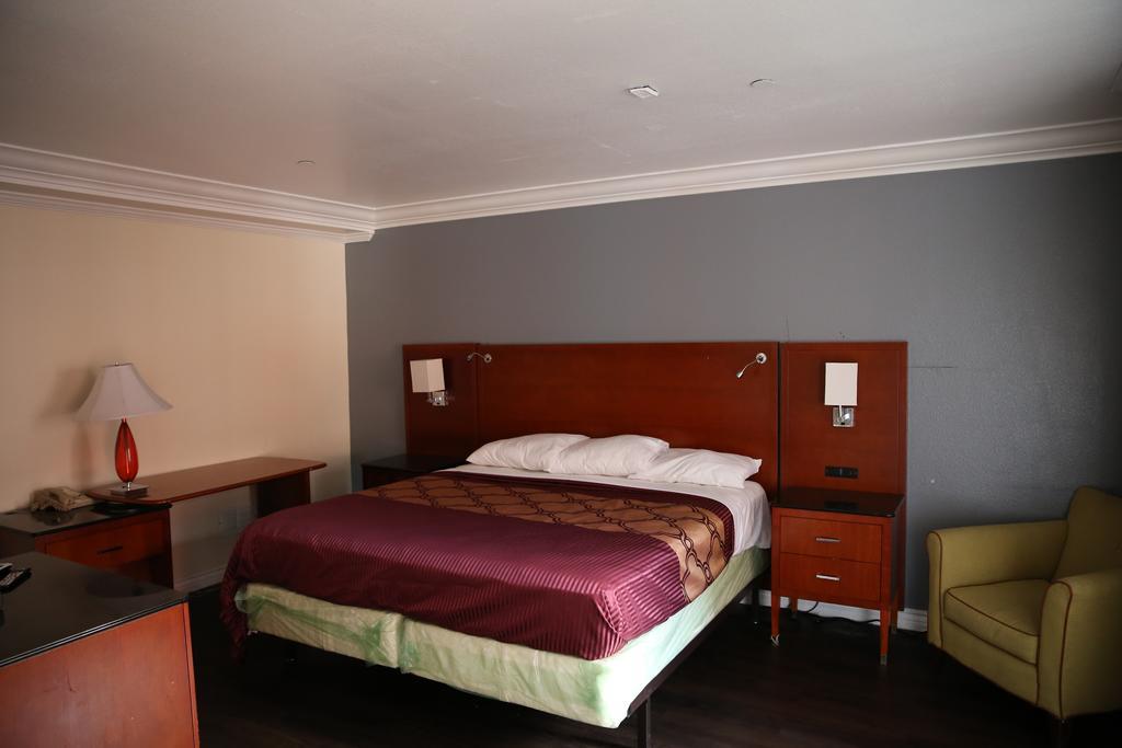 Chateau Inn & Suites 다우니 외부 사진
